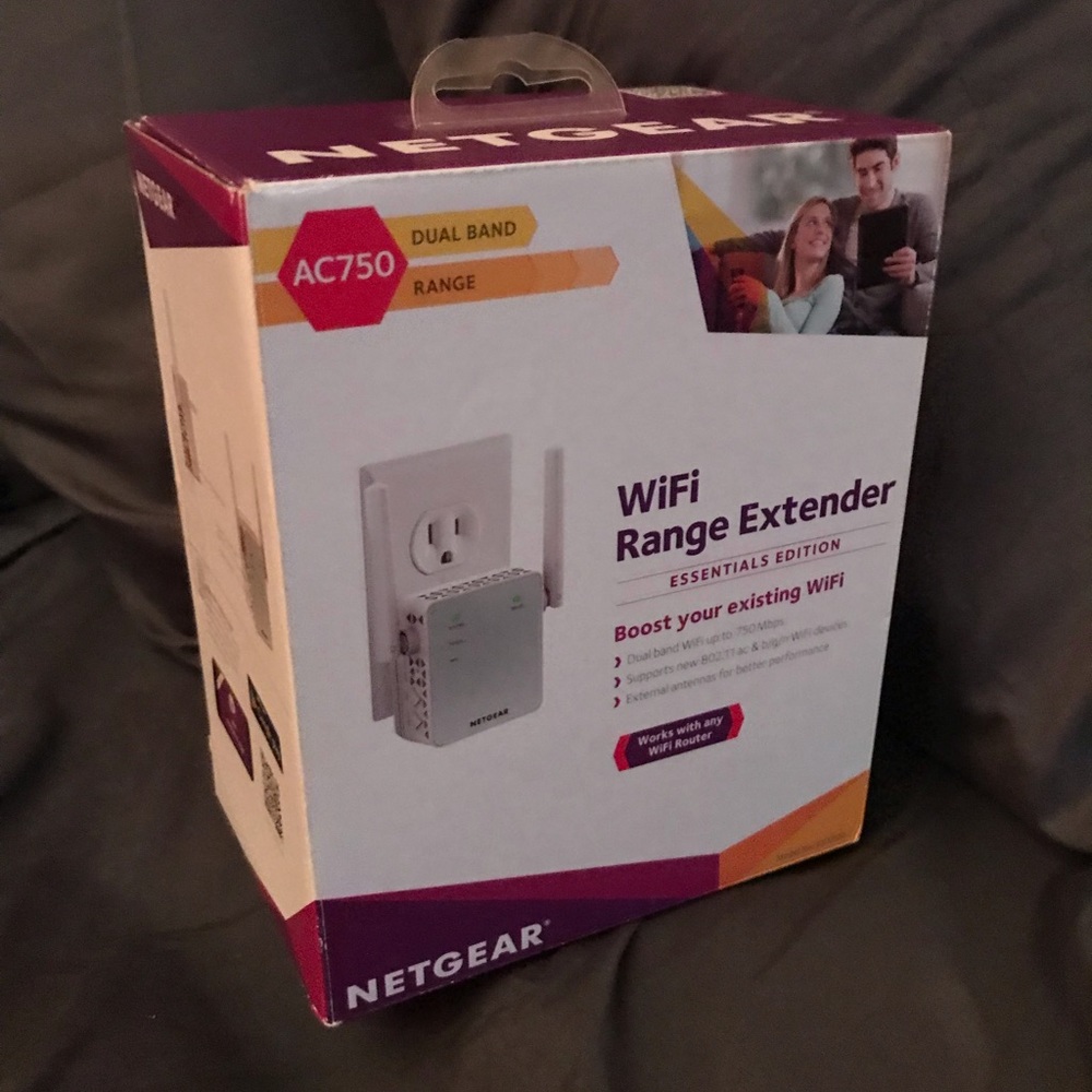Range Extender 
Dual-band Essentials Edition, 750Mbps.